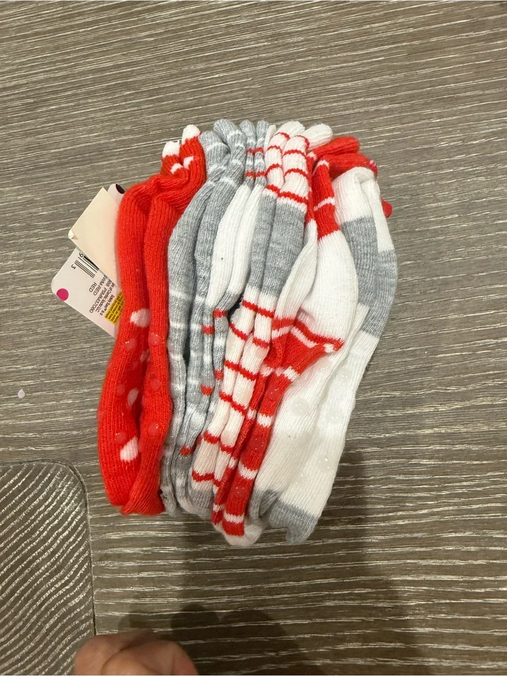 NWT Size 3T-5T Disney Minnie Mouse Red & White Polka Dot 6 pairs of Socks